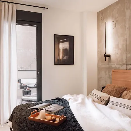 Daire Tibi - 2 Bedrooms And Office In Eixample Esquerra Barselona