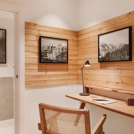 Tibi - 2 Bedrooms And Office In Eixample Esquerra *